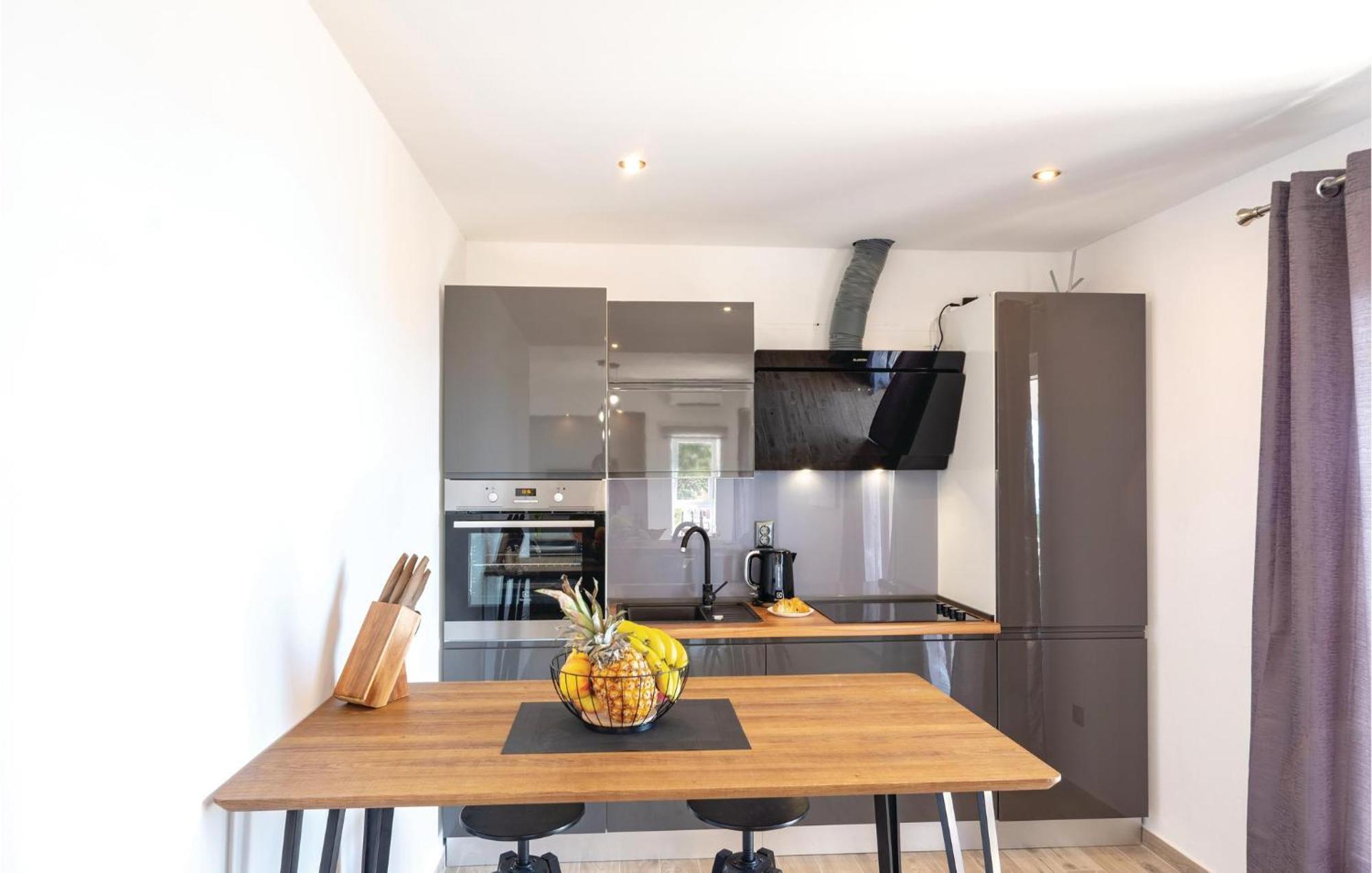 Nice Apartment In Orebic With House Sea View Εξωτερικό φωτογραφία